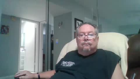 Single Grandpa in Florida. Love to C2C and have Fun Privately online show from 10-06-25, 04:48