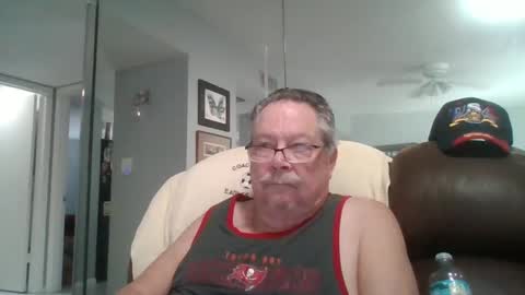 Single Grandpa in Florida. Love to C2C and have Fun Privately online show from 10-28-25, 02:42