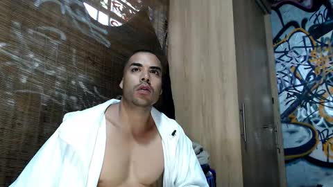 Snapshot of bbc_monster1 chatting on 11-20-25, 10:09 Justin online show from 11-20-25, 10:09