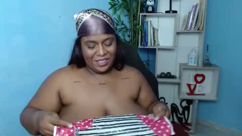 Charlote online show from 02-15-25, 05:39