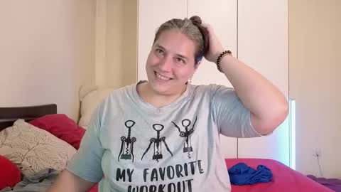Snapshot of bbw_goddes chatting on 09-29-25, 09:41 Love online show from 09-29-25, 09:41