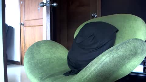 Snapshot of bby044 chatting on 03-07-25, 05:28 bby044 online show from 03-07-25, 05:28