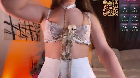 bby Mary online show from 10-28-25, 04:49