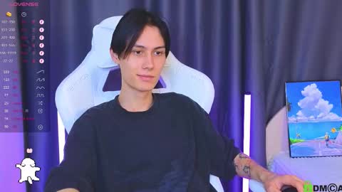 Snapshot of bd_black chatting on 12-14-25, 02:39 Aiden online show from 12-14-25, 02:39