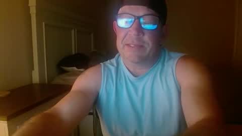 Snapshot of bdon1977 chatting on 10-26-25, 11:53 bdon1977 online show from 10-26-25, 11:53