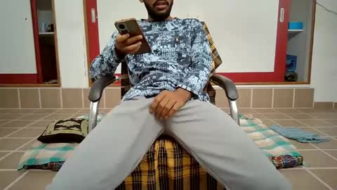 Snapshot of be1cooldick chatting on 12-12-24, 04:26 Saina online show from 12-12-24, 04:26