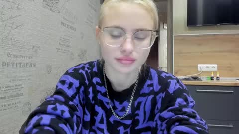 Summer BABY online show from 12-11-24, 05:26