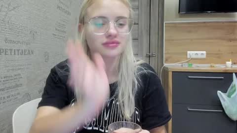 Summer BABY online show from 12-15-24, 08:04