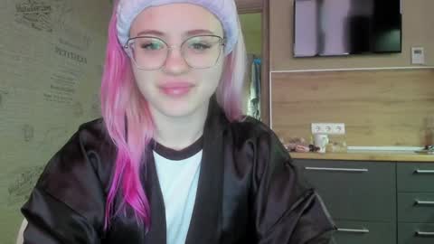 Summer BABY online show from 01-09-25, 01:24