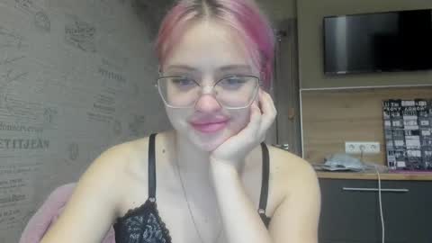 Summer BABY online show from 01-13-25, 05:33