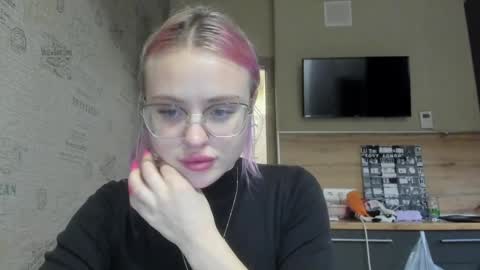 Summer BABY online show from 01-18-25, 05:59