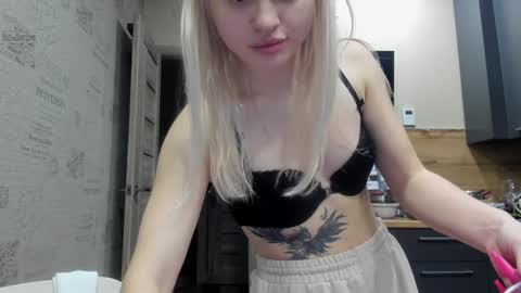 Summer BABY online show from 01-22-25, 03:29