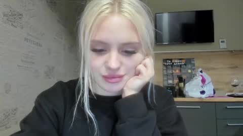 Summer BABY online show from 02-13-25, 04:39