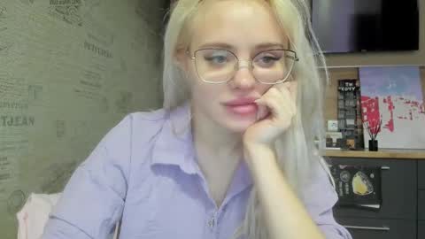 Summer BABY online show from 02-16-25, 01:38