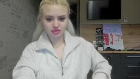 Summer BABY online show from 02-17-25, 03:20