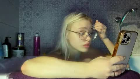 Summer BABY online show from 02-23-25, 04:24
