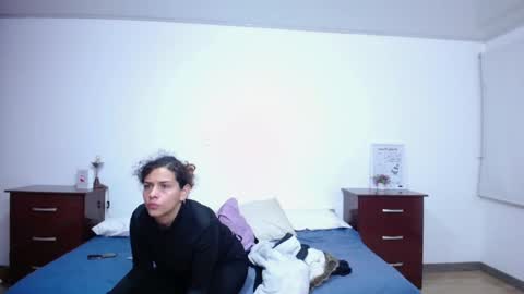 Sara  Juan online show from 11-04-25, 02:21