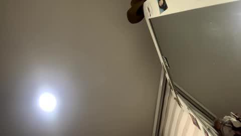 Sara  Juan online show from 11-24-25, 01:49