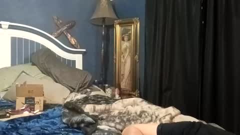 Snapshot of beaatoffbob chatting on 02-18-26, 10:55 beaatoffbob online show from 02-18-26, 10:55