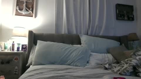 Emma online show from 10-10-25, 05:17