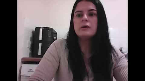 Snapshot of beansontoes chatting on 12-15-25, 04:11 Mistress Kate204 online show from 12-15-25, 04:11