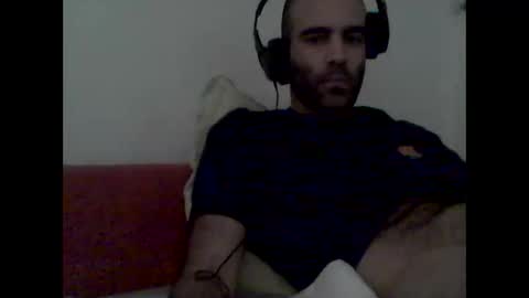 Snapshot of bear14250949 chatting on 11-26-25, 05:03 bear14250949 online show from 11-26-25, 05:03