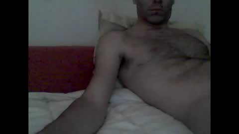 Snapshot of bear14250949 chatting on 12-18-25, 06:58 bear14250949 online show from 12-18-25, 06:58