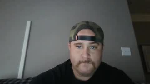 Snapshot of bearded4urpleasure chatting on 12-02-25, 05:52 bearded4urpleasure online show from 12-02-25, 05:52
