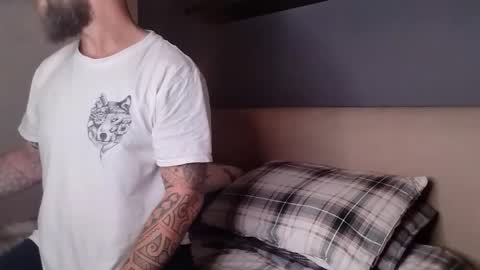 beardedtattedguy online show from 10-19-25, 03:12