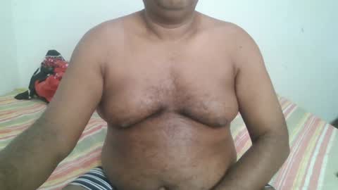 Snapshot of beargryzzly chatting on 12-06-24, 04:03 Grizzly online show from 12-06-24, 04:03