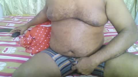 Snapshot of beargryzzly chatting on 12-28-24, 03:26 Grizzly online show from 12-28-24, 03:26