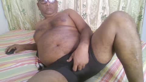 Snapshot of beargryzzly chatting on 01-19-25, 11:00 Grizzly online show from 01-19-25, 11:00