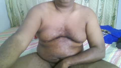 Snapshot of beargryzzly chatting on 01-20-25, 02:01 Grizzly online show from 01-20-25, 02:01