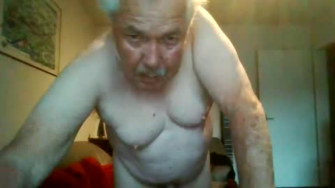 Snapshot of beatli chatting on 12-20-24, 09:21 Beat online show from 12-20-24, 09:21