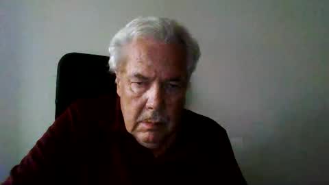 Snapshot of beatli chatting on 09-23-25, 12:19 Beat online show from 09-23-25, 12:19