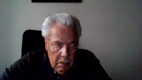 Snapshot of beatli chatting on 10-25-25, 12:13 Beat online show from 10-25-25, 12:13