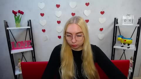 Snapshot of beatriceflyy chatting on 12-08-24, 09:13 BeatriceFlyy online show from 12-08-24, 09:13