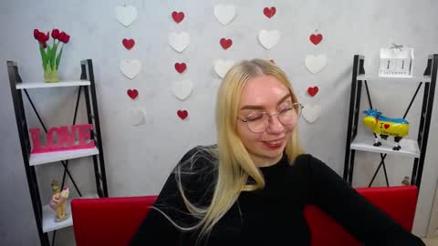 Snapshot of beatriceflyy chatting on 12-11-24, 04:53 BeatriceFlyy online show from 12-11-24, 04:53