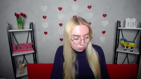 Snapshot of beatriceflyy chatting on 12-14-24, 01:05 BeatriceFlyy online show from 12-14-24, 01:05