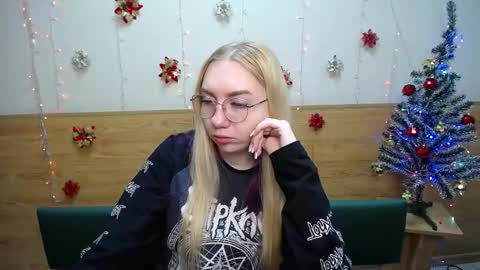 Snapshot of beatriceflyy chatting on 01-20-25, 06:10 BeatriceFlyy online show from 01-20-25, 06:10