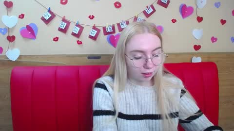 Snapshot of beatriceflyy chatting on 02-20-25, 12:15 BeatriceFlyy online show from 02-20-25, 12:15