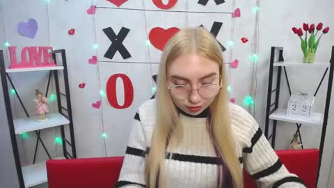 Snapshot of beatriceflyy chatting on 02-22-25, 02:19 BeatriceFlyy online show from 02-22-25, 02:19