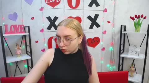 Snapshot of beatriceflyy chatting on 02-23-25, 10:39 BeatriceFlyy online show from 02-23-25, 10:39