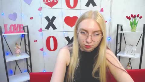 Snapshot of beatriceflyy chatting on 02-25-25, 12:24 BeatriceFlyy online show from 02-25-25, 12:24