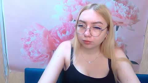 Snapshot of beatriceflyy chatting on 09-09-25, 05:29 BeatriceFlyy online show from 09-09-25, 05:29