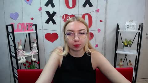 Snapshot of beatriceflyy chatting on 09-26-25, 11:25 BeatriceFlyy online show from 09-26-25, 11:25