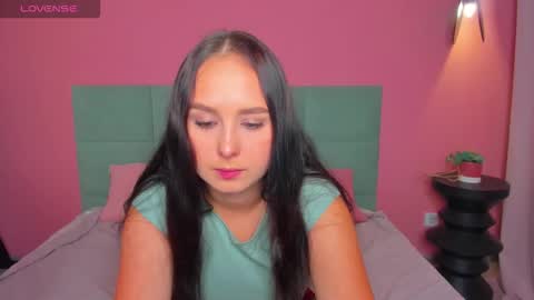 Beatrice 3 online show from 09-18-25, 01:40