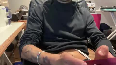 beaugosse22130 online show from 10-11-25, 08:07