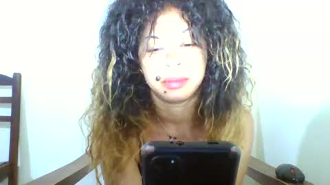 Snapshot of beaute_choco chatting on 11-22-25, 05:45 Eva online show from 11-22-25, 05:45