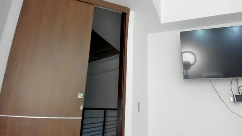 Katalina online show from 04-03-26, 09:07